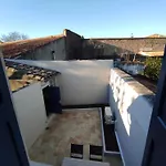 Сasa de vacaciones Le Gaffier, maison au pied de la Cité, climatisation, 2 chambres et belle cour sans vis à vis *