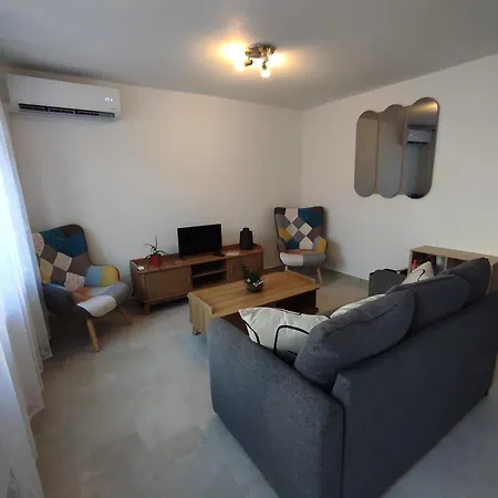 Le Petit Gaffier, Maison Au Pied De La Cite, Avec 2 Et Belle Cour Sans Vis A Vis * Каркассон