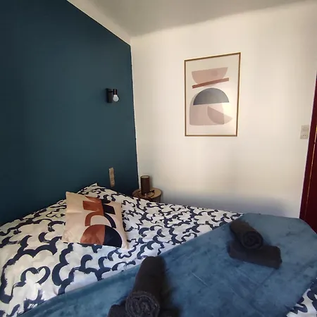 Le Petit Gaffier, Maison Au Pied De La Cite, Avec 2 Et Belle Cour Sans Vis A Vis * Carcassonne