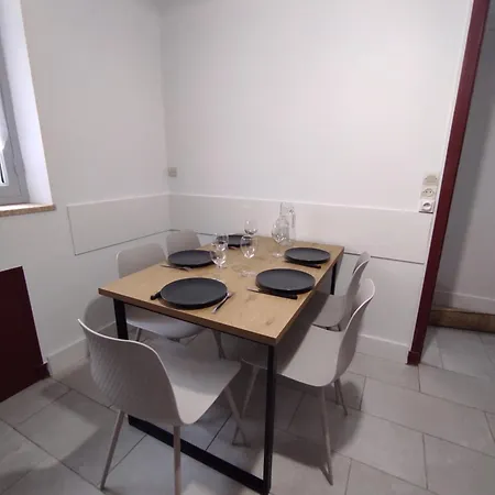 Le Gaffier, Maison Au Pied De La Cite, Climatisation, 2 Et Belle Cour Sans Vis A Vis Carcassonne