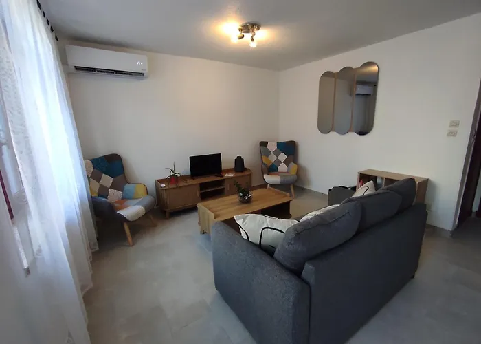 Le Petit Gaffier, Maison Au Pied De La Cite, Avec 2 Et Belle Cour Sans Vis A Vis * Каркассон