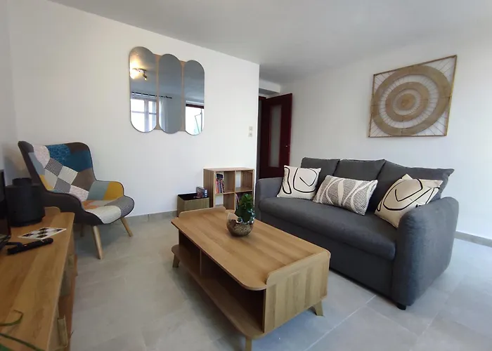 Сasa de vacaciones Le Petit Gaffier, Maison Au Pied De La Cité, Avec 2 Et Belle Cour Sans Vis à Vis